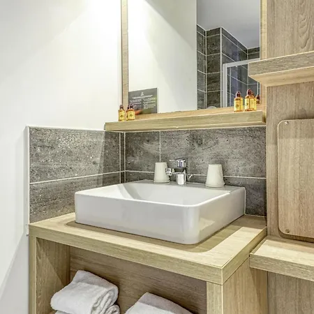 Adagio Access Nazaire 3* サン・ナゼール