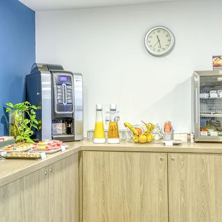 Adagio Access Nazaire Apart-hotel